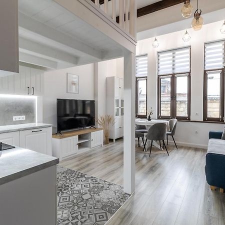 Inshiapartments On Slovatskoho Str Лвив Екстериор снимка