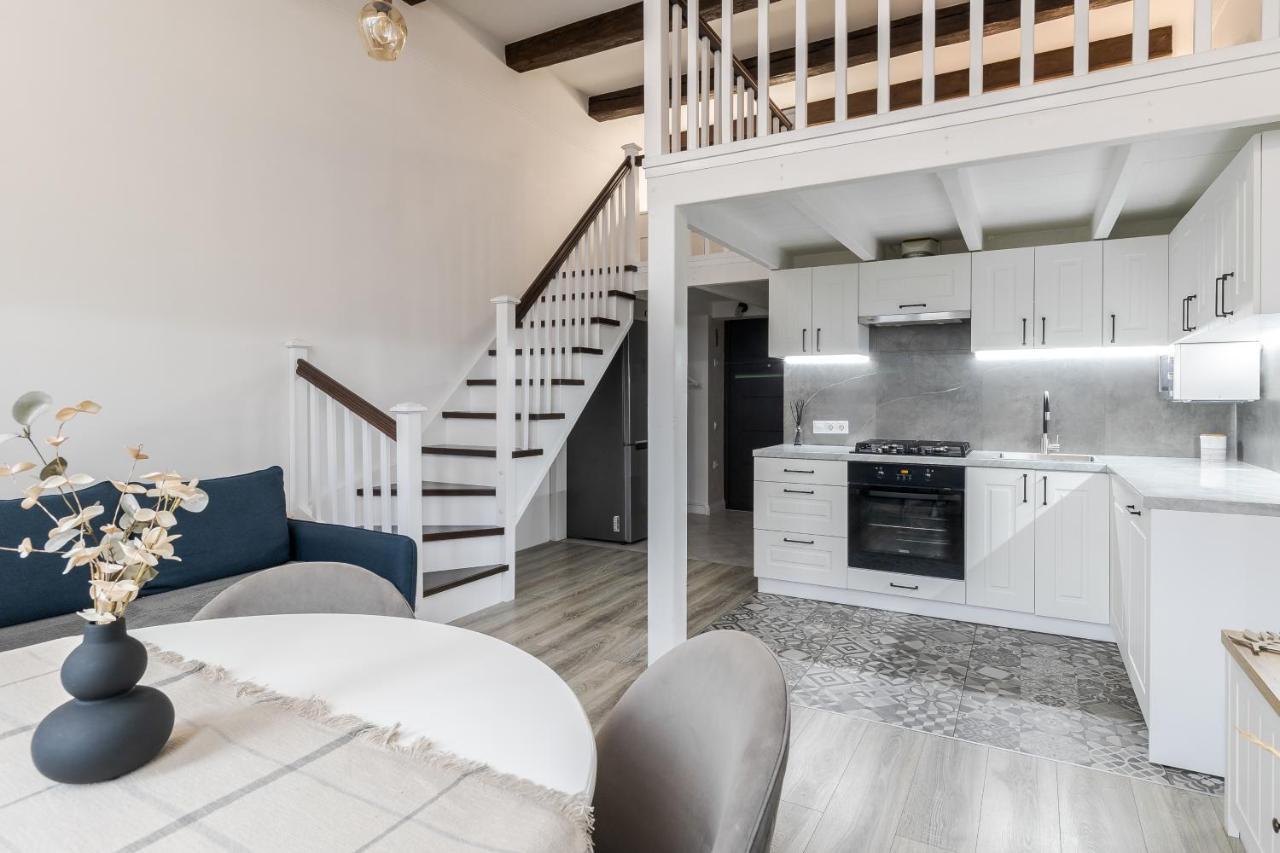 Inshiapartments On Slovatskoho Str Лвив Екстериор снимка